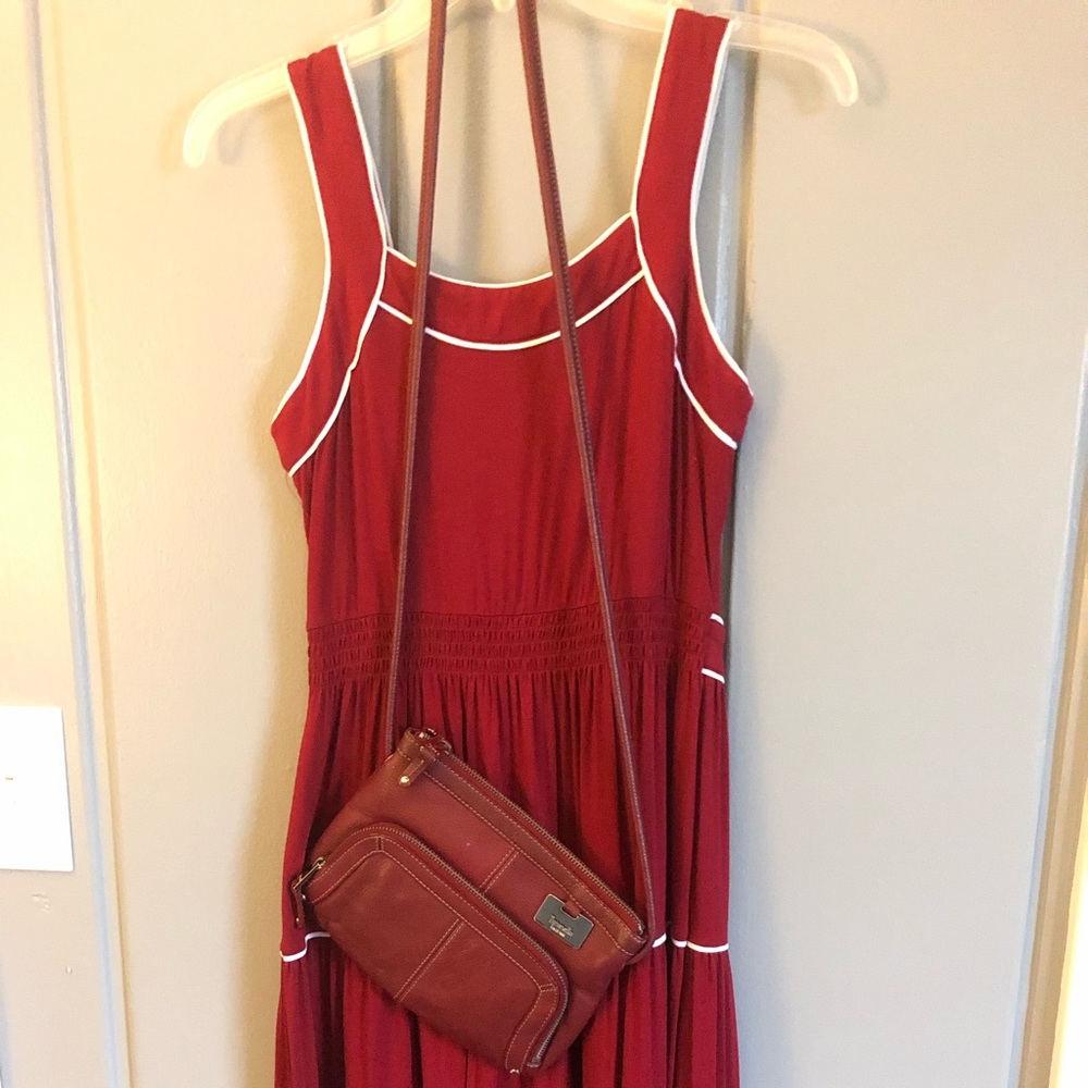 🌼Ronnie Swalloway dress + Tignanello purse🌼